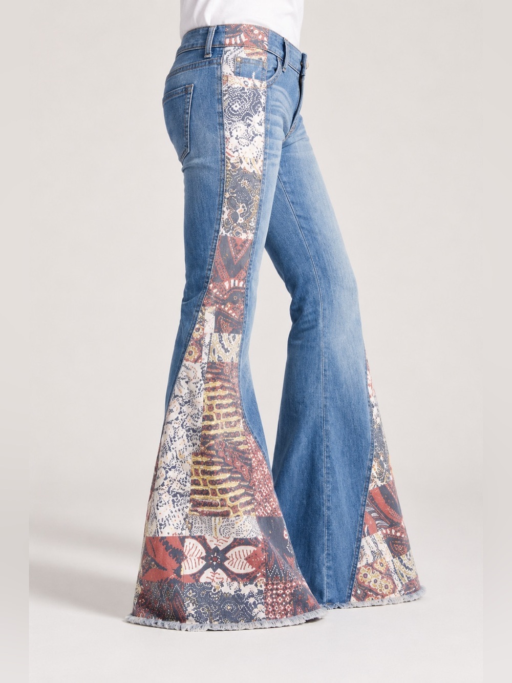 RARE Free People Bali Patchwork Flared Bell Botton Low Rise  Jeans ~ Size 31 🔥 - Picture 3 of 11